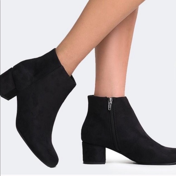 Black bootie - Picture 2 of 4